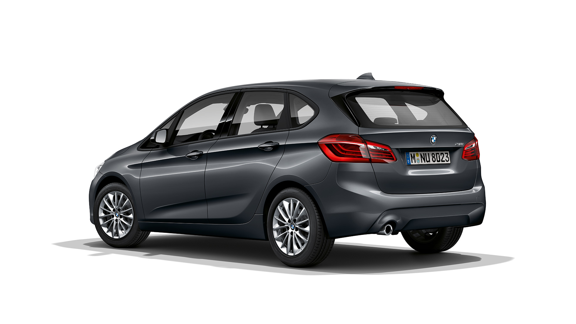 BMW Serie 2 Active Tourer 218i F45 2018 Mineralgrau metalizado, vista de tres cuartos del difusor trasero 