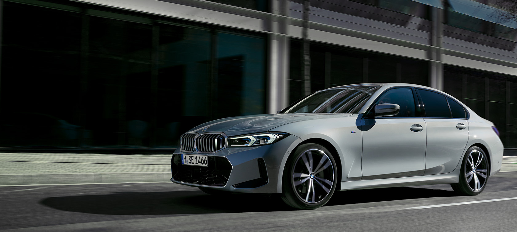 Conoce el BMW Serie 3 Sedán con tecnología de propulsión híbrida enchufable para gozar de total flexibilidad y eficiencia en cualquier situación.